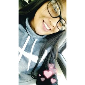 Meet your Posher, Amanda